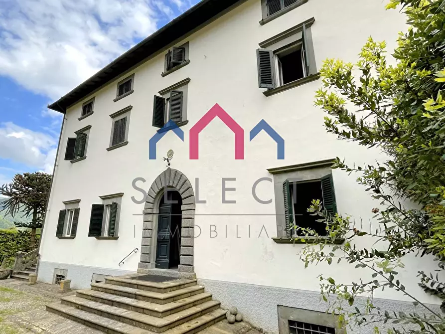Immagine 11 di Villa in vendita  a Bagni Di Lucca