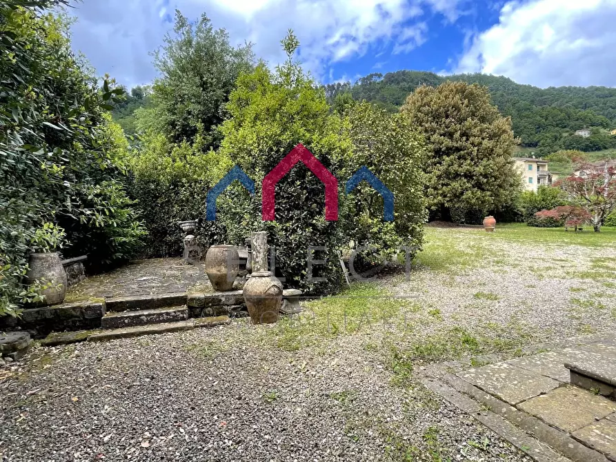 Immagine 13 di Villa in vendita  a Bagni Di Lucca