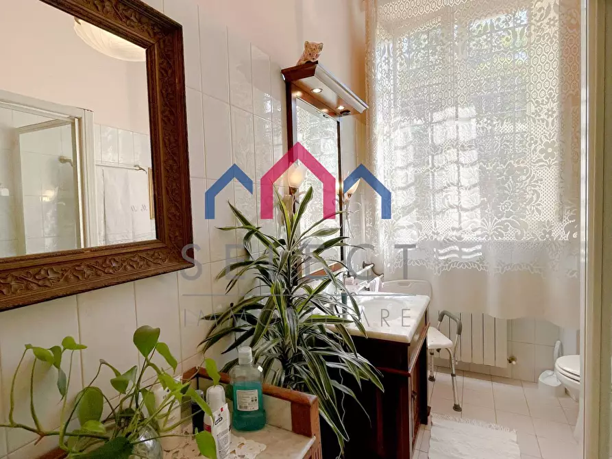 Immagine 28 di Villa in vendita  a Bagni Di Lucca