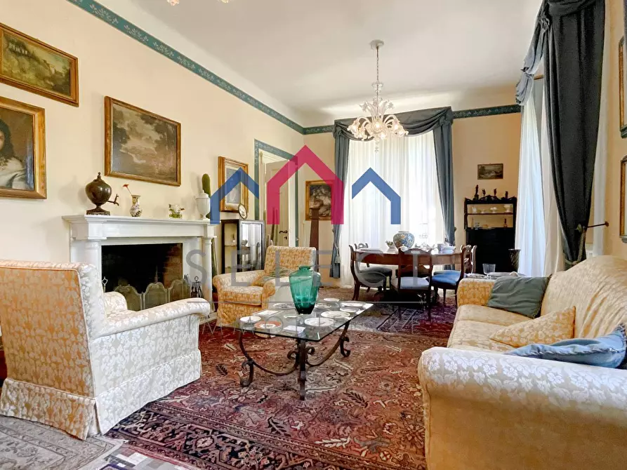 Immagine 7 di Villa in vendita  a Bagni Di Lucca