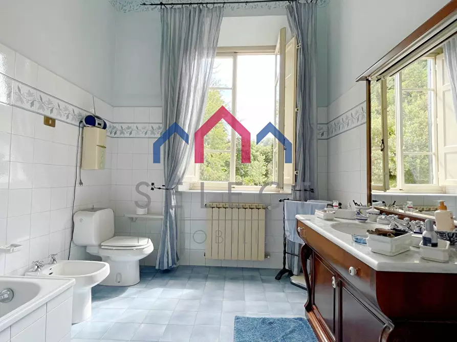 Immagine 51 di Villa in vendita  a Bagni Di Lucca