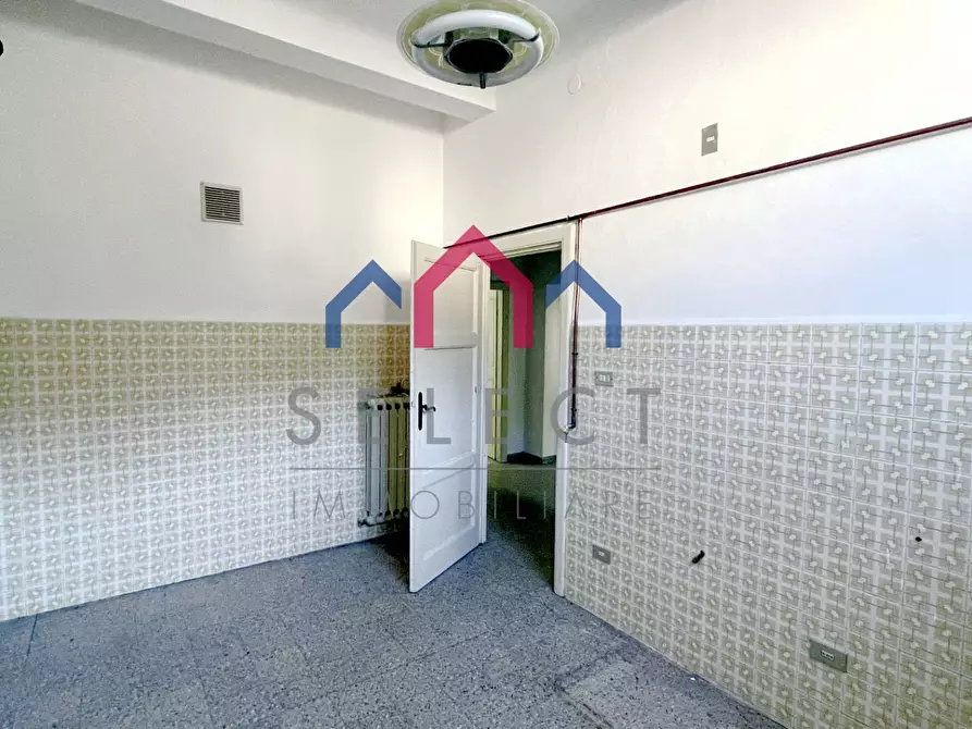 Immagine 13 di Appartamento in vendita  a Bagni Di Lucca