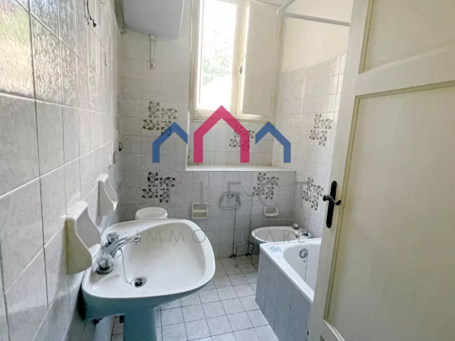 Immagine 30 di Appartamento in vendita  a Bagni Di Lucca
