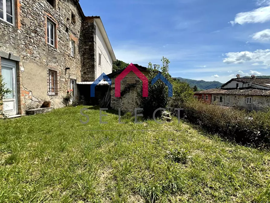 Immagine 68 di Rustico / casale in vendita  a Borgo A Mozzano