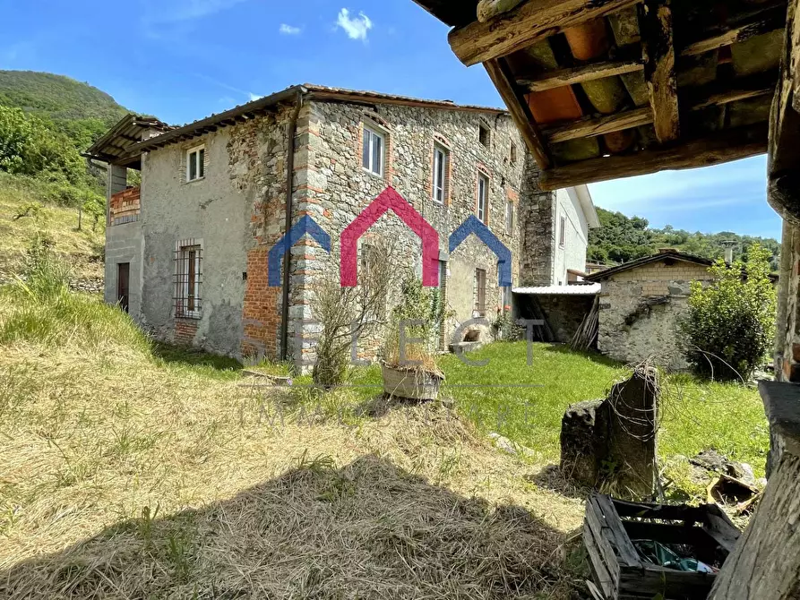 Immagine 5 di Rustico / casale in vendita  a Borgo A Mozzano