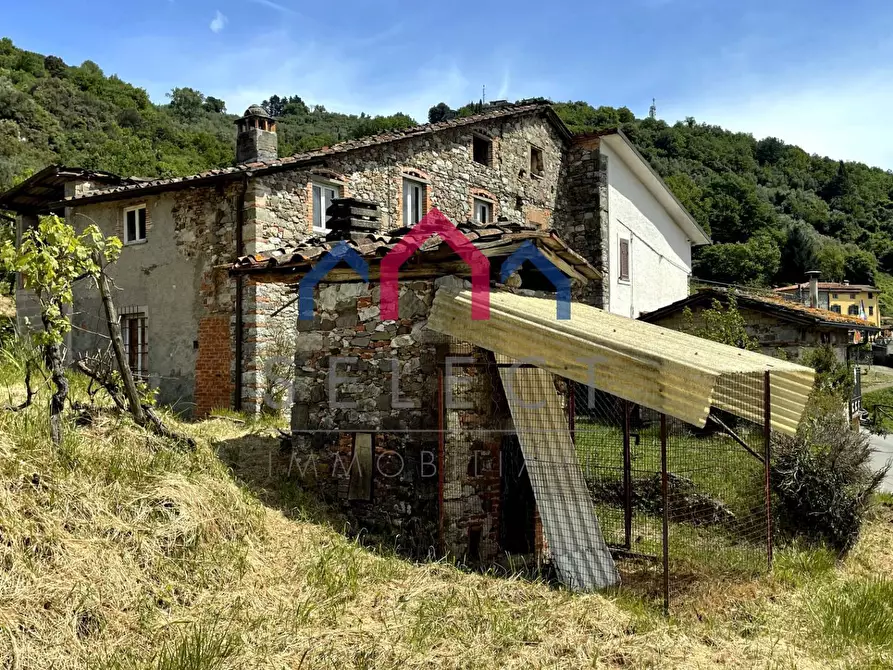 Immagine 69 di Rustico / casale in vendita  a Borgo A Mozzano