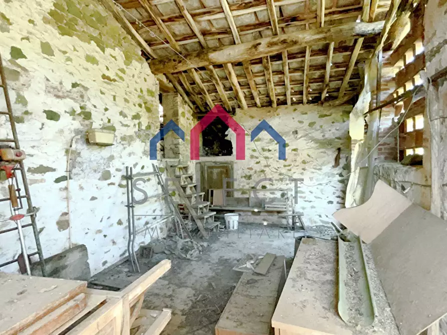 Immagine 45 di Rustico / casale in vendita  a Borgo A Mozzano