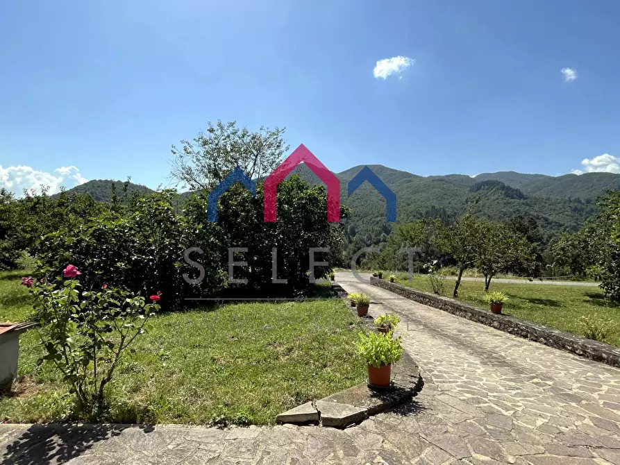 Immagine 8 di Rustico / casale in vendita  a Piazza Al Serchio