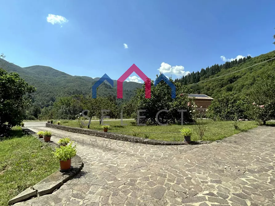 Immagine 7 di Rustico / casale in vendita  a Piazza Al Serchio