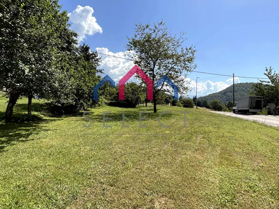 Immagine 79 di Rustico / casale in vendita  a Piazza Al Serchio