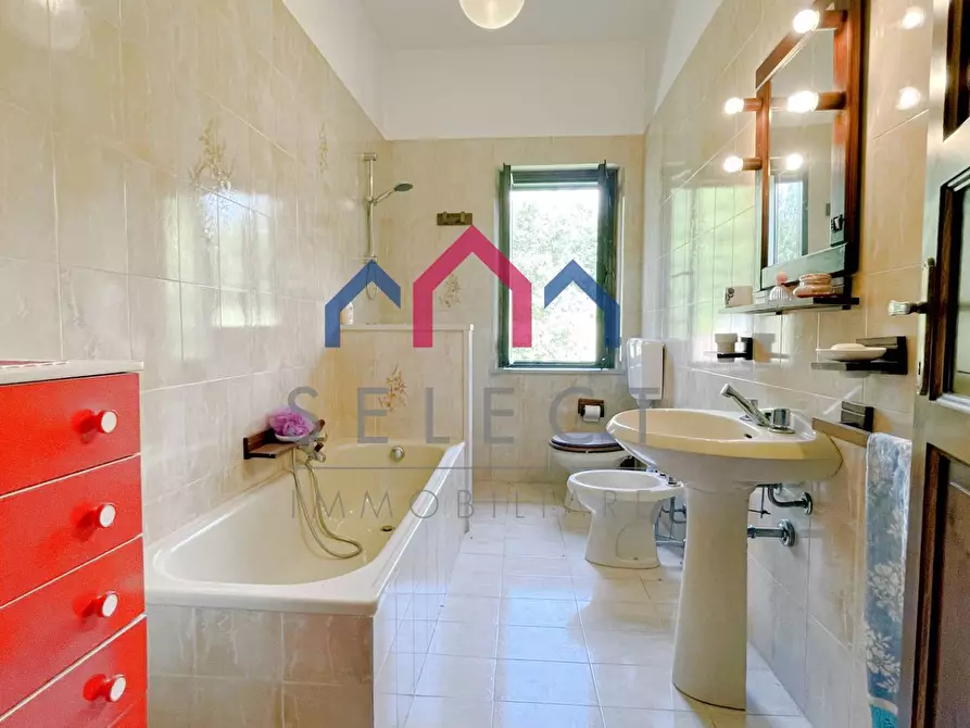 Immagine 70 di Rustico / casale in vendita  a Piazza Al Serchio