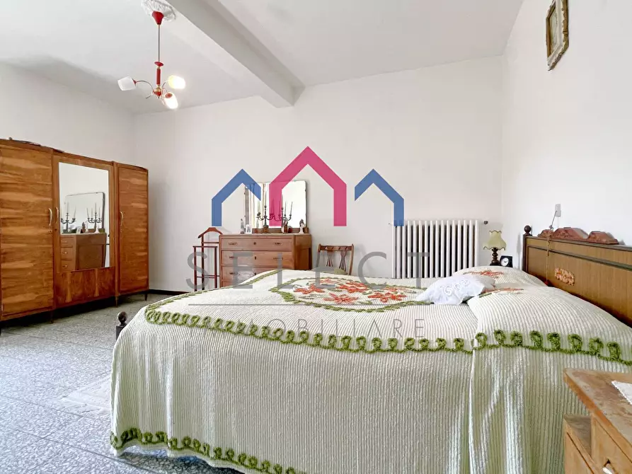 Immagine 45 di Rustico / casale in vendita  a Piazza Al Serchio