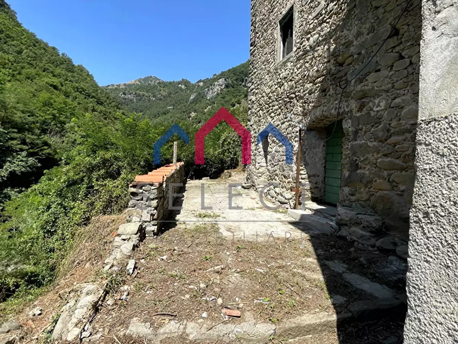 Immagine 30 di Casa indipendente in vendita  a Bagni Di Lucca