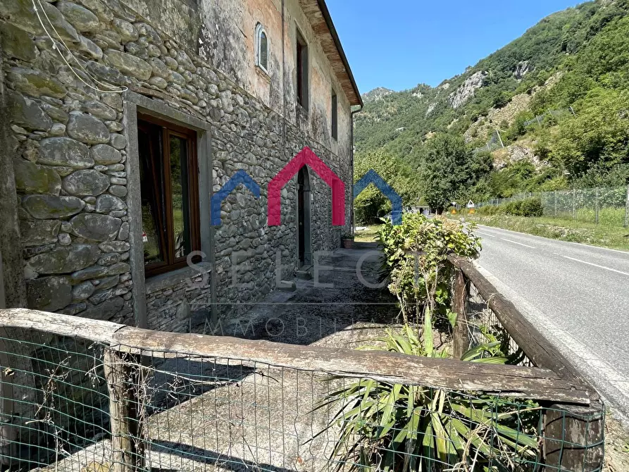 Immagine 17 di Casa indipendente in vendita  a Bagni Di Lucca