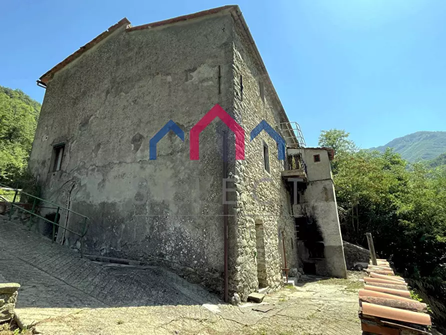 Immagine 25 di Casa indipendente in vendita  a Bagni Di Lucca
