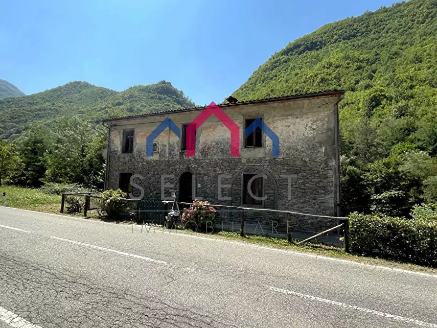 Immagine 99 di Casa indipendente in vendita  a Bagni Di Lucca