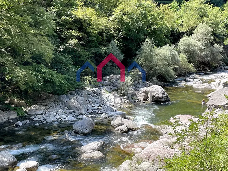 Immagine 2 di Casa indipendente in vendita  a Bagni Di Lucca