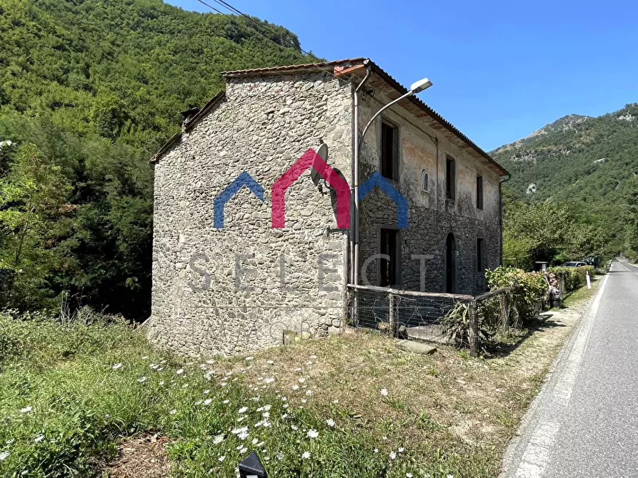 Immagine 16 di Casa indipendente in vendita  a Bagni Di Lucca