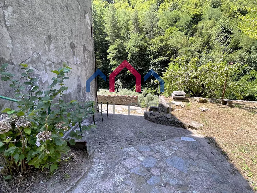 Immagine 13 di Casa indipendente in vendita  a Bagni Di Lucca