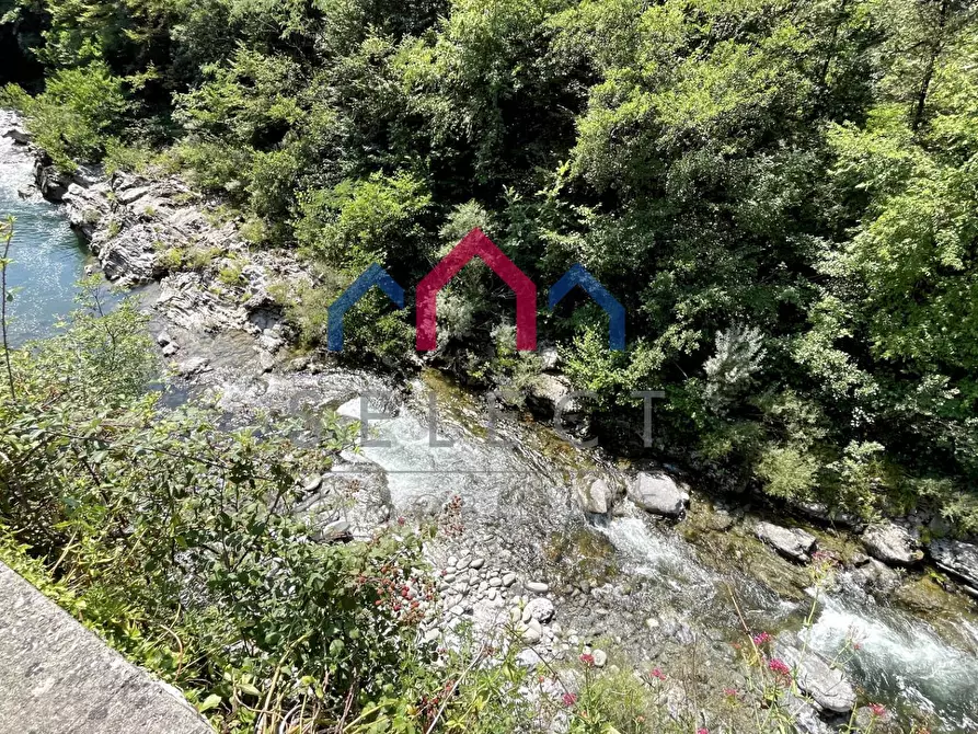 Immagine 101 di Casa indipendente in vendita  a Bagni Di Lucca