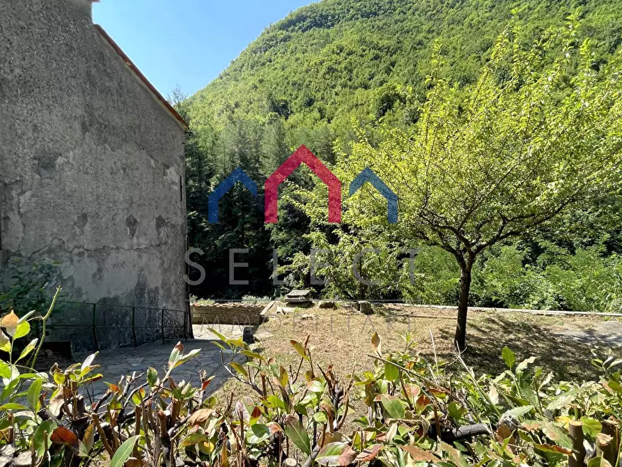 Immagine 7 di Casa indipendente in vendita  a Bagni Di Lucca