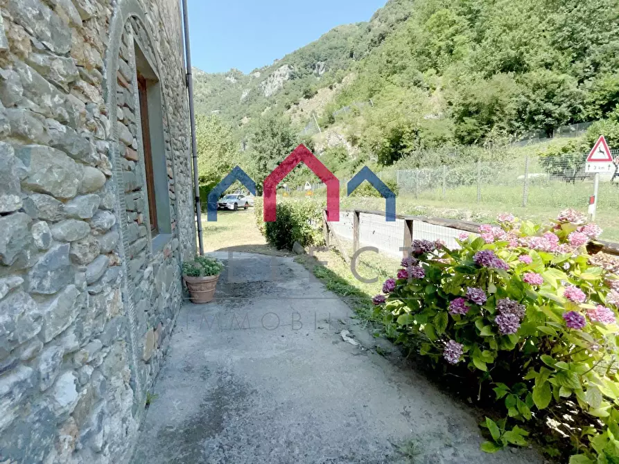 Immagine 15 di Casa indipendente in vendita  a Bagni Di Lucca