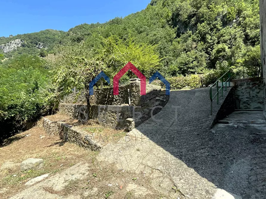 Immagine 34 di Casa indipendente in vendita  a Bagni Di Lucca