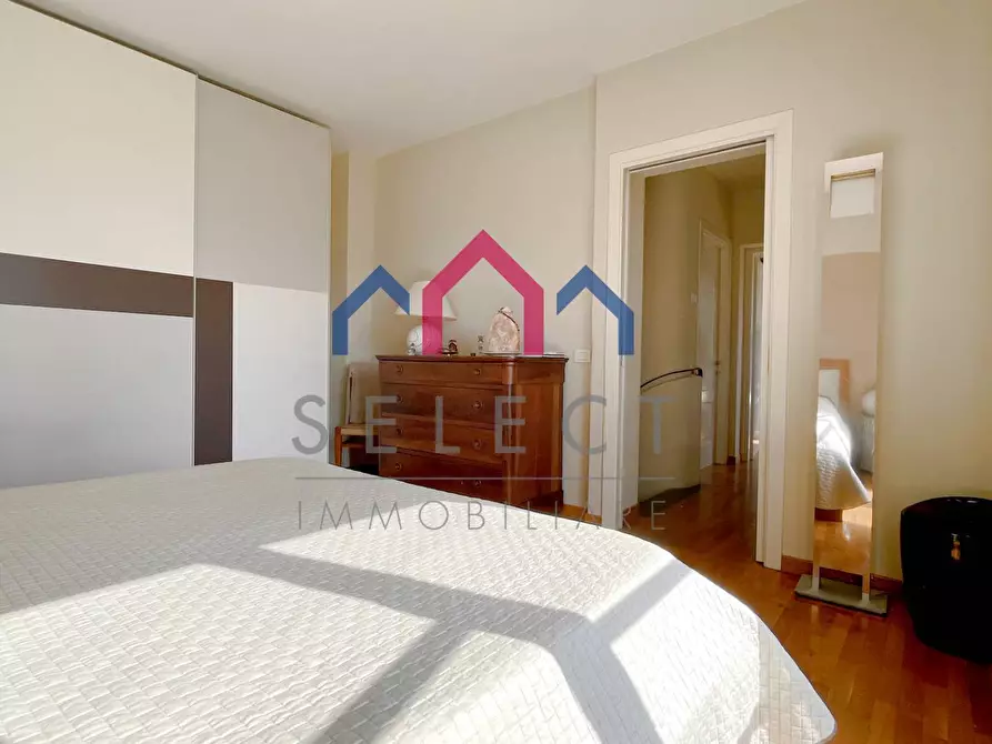 Immagine 57 di Villetta a schiera in vendita  a Barga