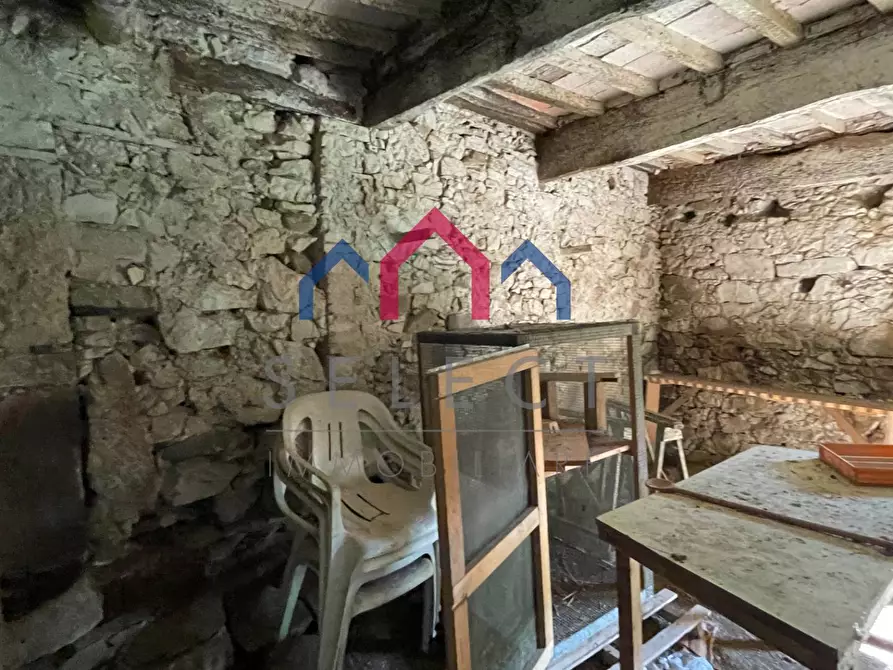 Immagine 33 di Casa semindipendente in vendita  a Borgo A Mozzano