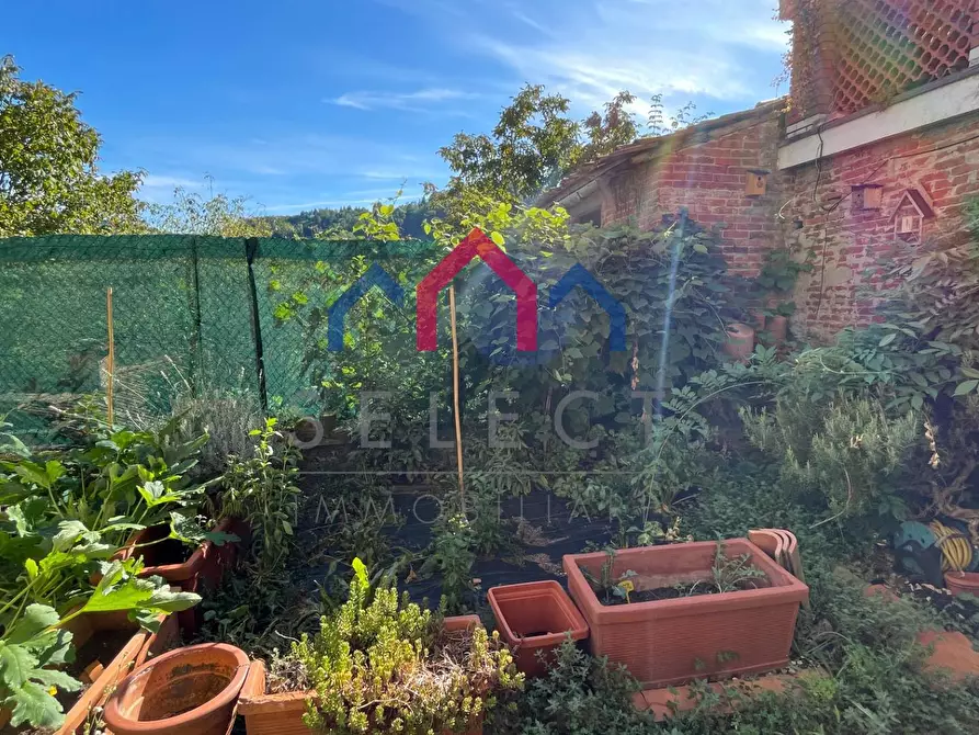 Immagine 27 di Casa semindipendente in vendita  a Borgo A Mozzano