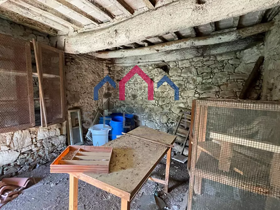 Immagine 30 di Casa semindipendente in vendita  a Borgo A Mozzano