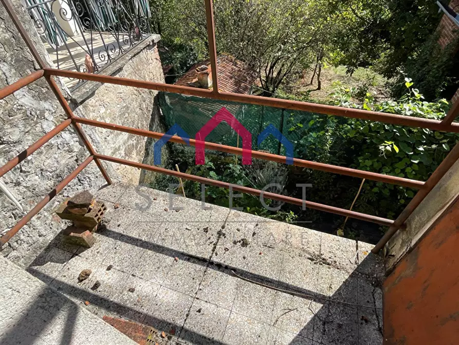 Immagine 10 di Casa semindipendente in vendita  a Borgo A Mozzano