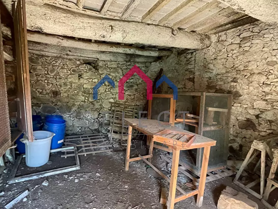 Immagine 34 di Casa semindipendente in vendita  a Borgo A Mozzano