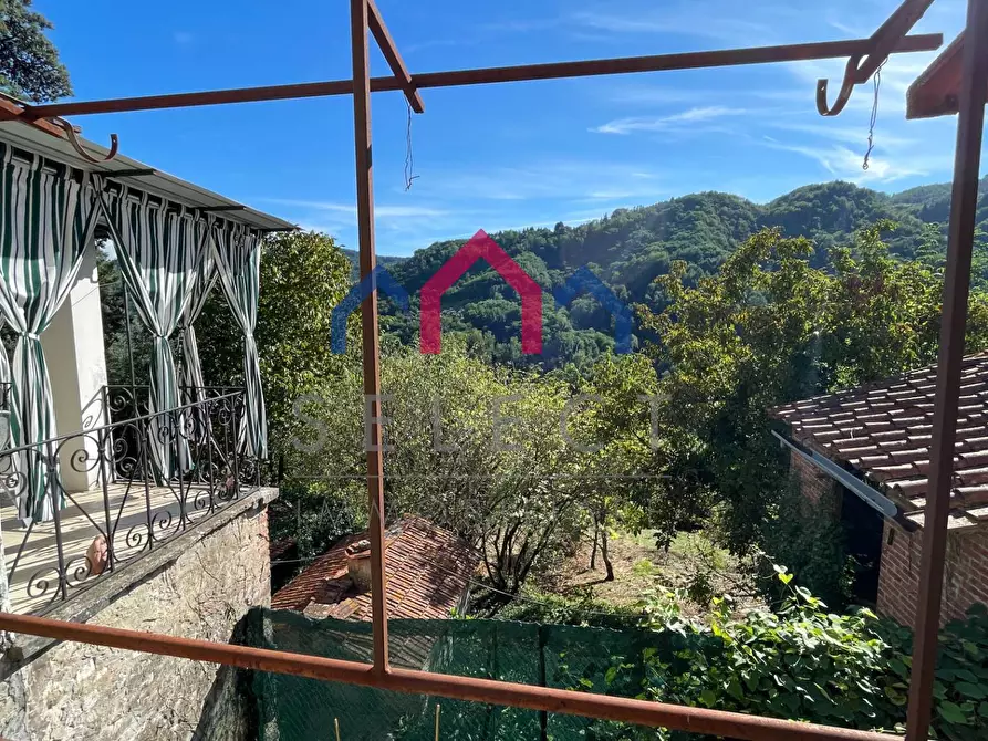 Immagine 11 di Casa semindipendente in vendita  a Borgo A Mozzano