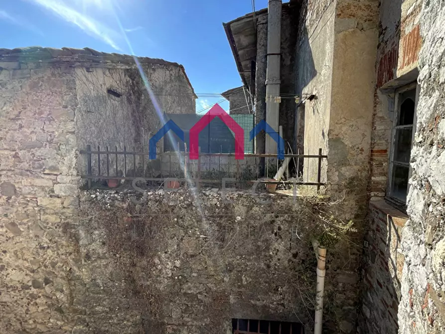 Immagine 24 di Terratetto in vendita  a Borgo A Mozzano