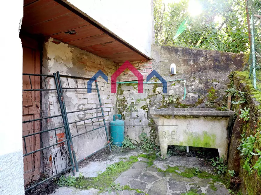 Immagine 28 di Casa indipendente in vendita  a Castelnuovo Di Garfagnana