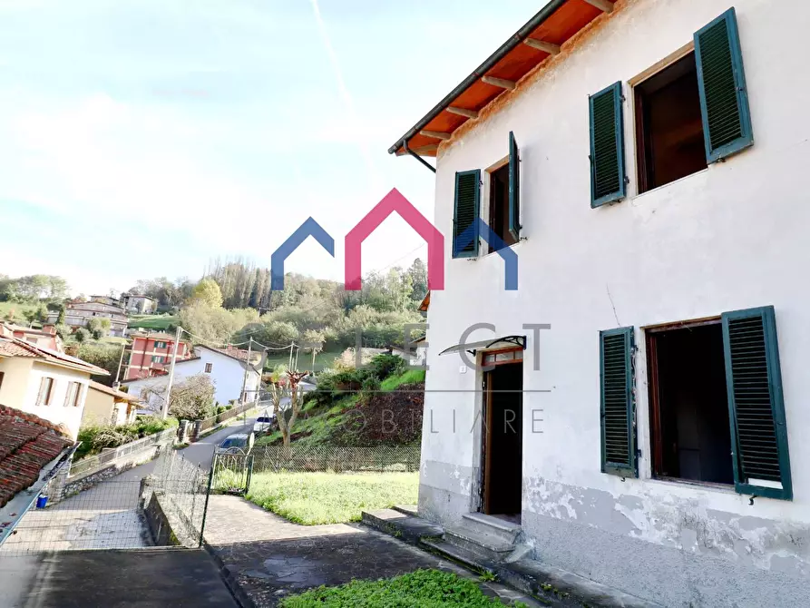 Immagine 25 di Casa indipendente in vendita  a Castelnuovo Di Garfagnana