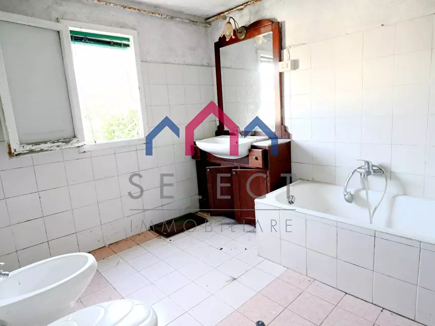 Immagine 22 di Casa indipendente in vendita  a Castelnuovo Di Garfagnana