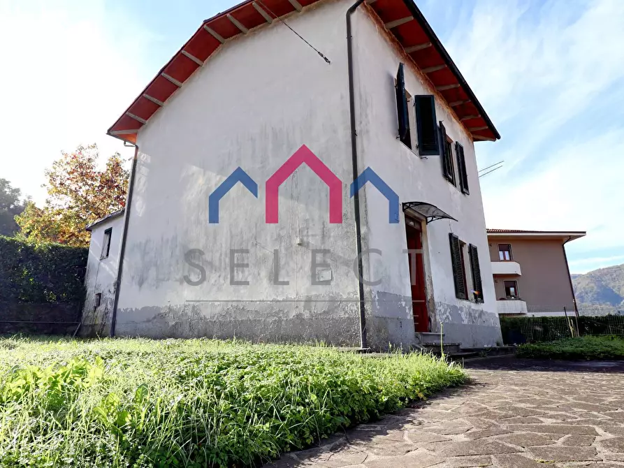 Immagine 30 di Casa indipendente in vendita  a Castelnuovo Di Garfagnana