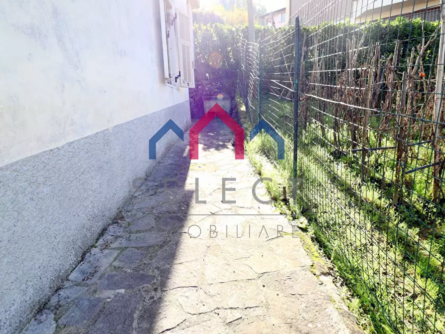 Immagine 27 di Casa indipendente in vendita  a Castelnuovo Di Garfagnana