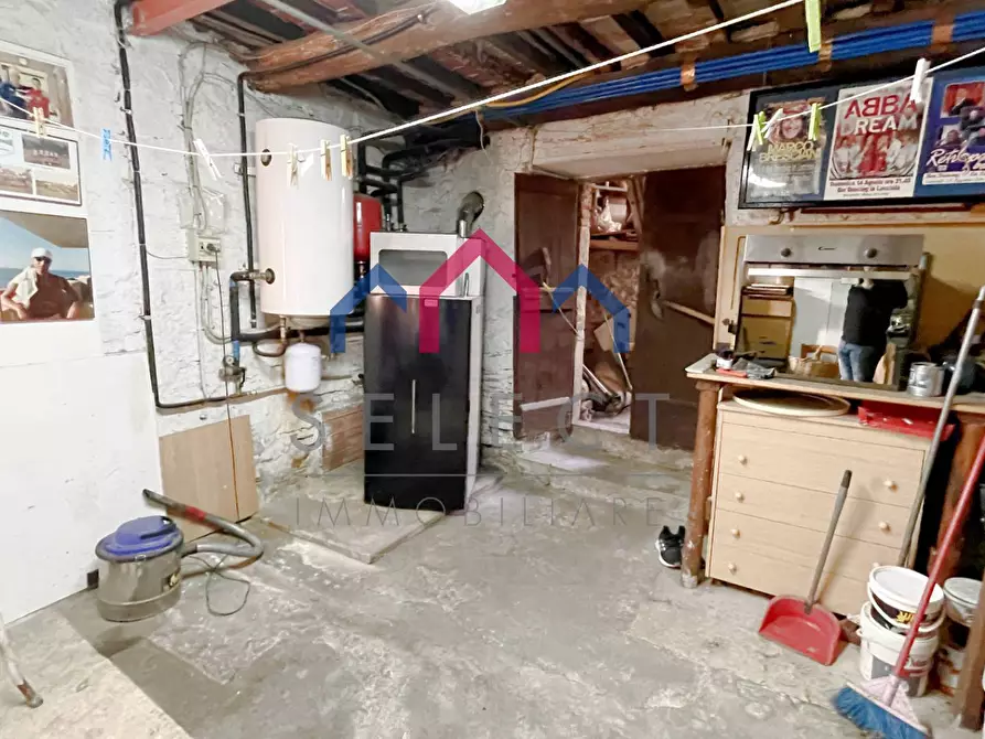 Immagine 33 di Terratetto in vendita  a Bagni Di Lucca