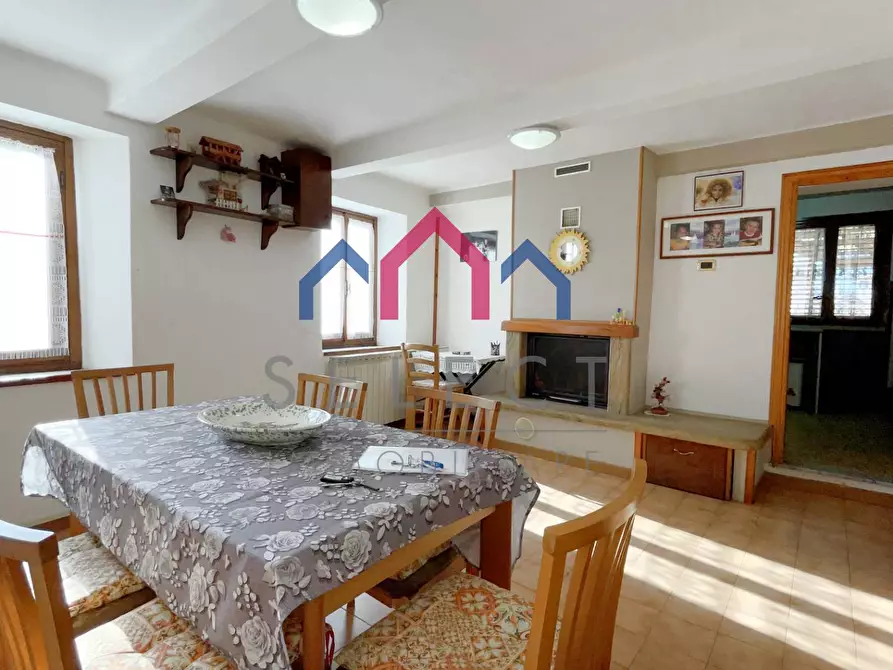 Immagine 1 di Terratetto in vendita  a Bagni Di Lucca