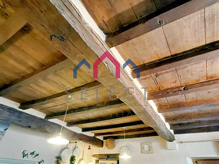 Immagine 15 di Appartamento in vendita  a Borgo A Mozzano