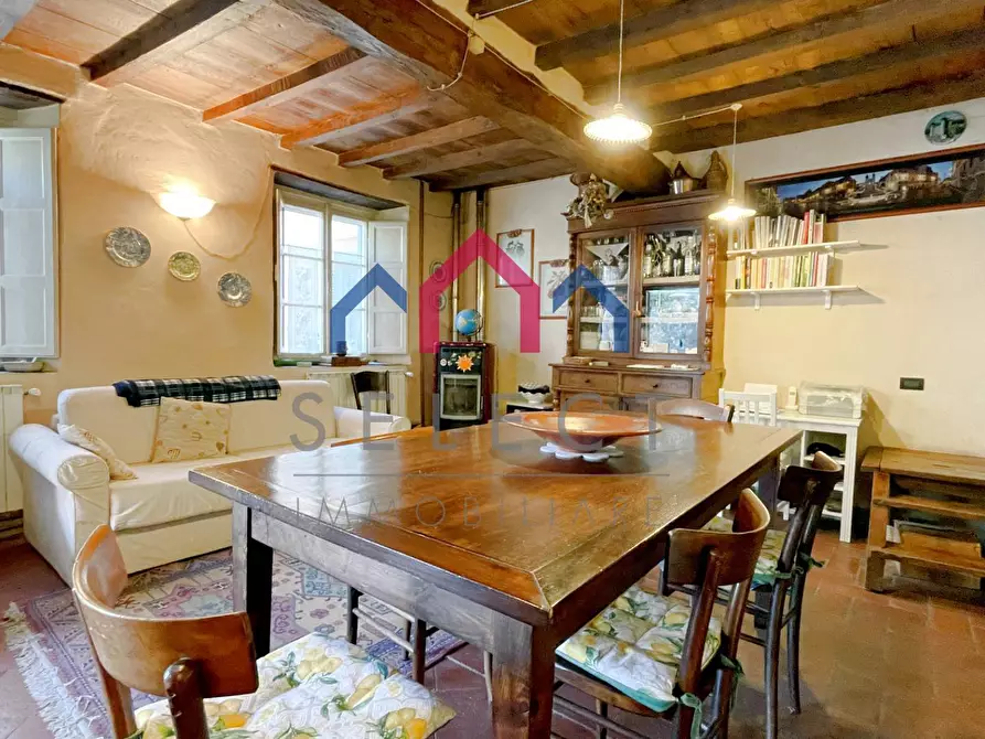 Immagine 14 di Appartamento in vendita  a Borgo A Mozzano