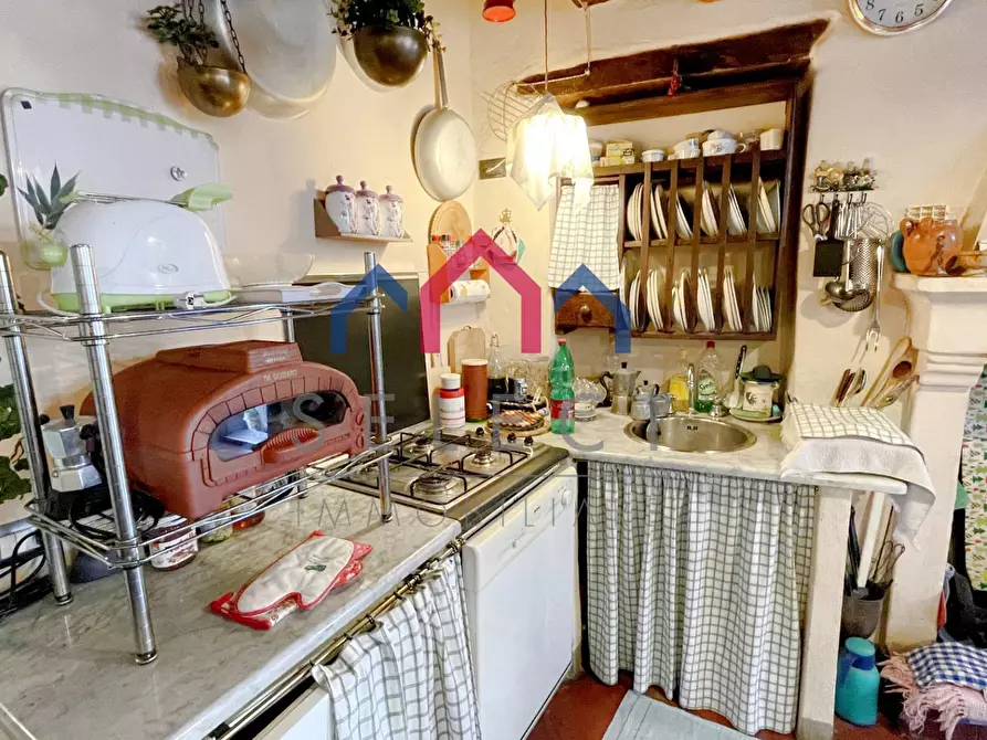 Immagine 12 di Appartamento in vendita  a Borgo A Mozzano