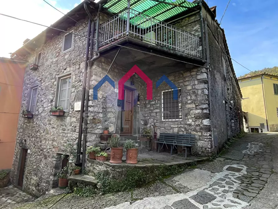 Immagine 2 di Appartamento in vendita  a Borgo A Mozzano