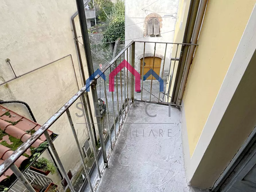 Immagine 17 di Appartamento in vendita  a Borgo A Mozzano