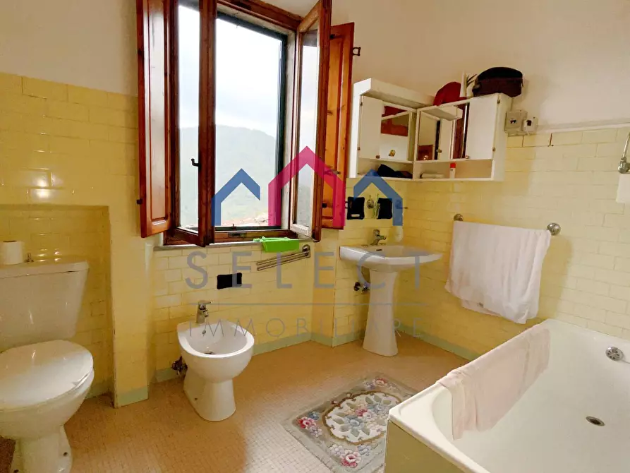 Immagine 36 di Terratetto in vendita  a Bagni Di Lucca