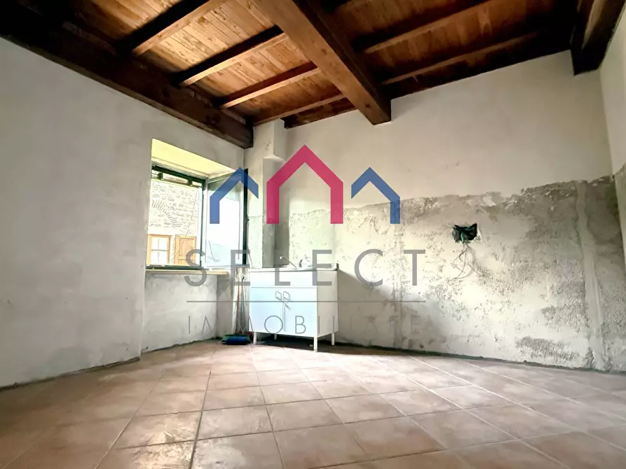 Immagine 19 di Appartamento in vendita  a Pescaglia