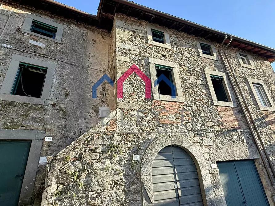 Immagine 6 di Appartamento in vendita  a Pescaglia